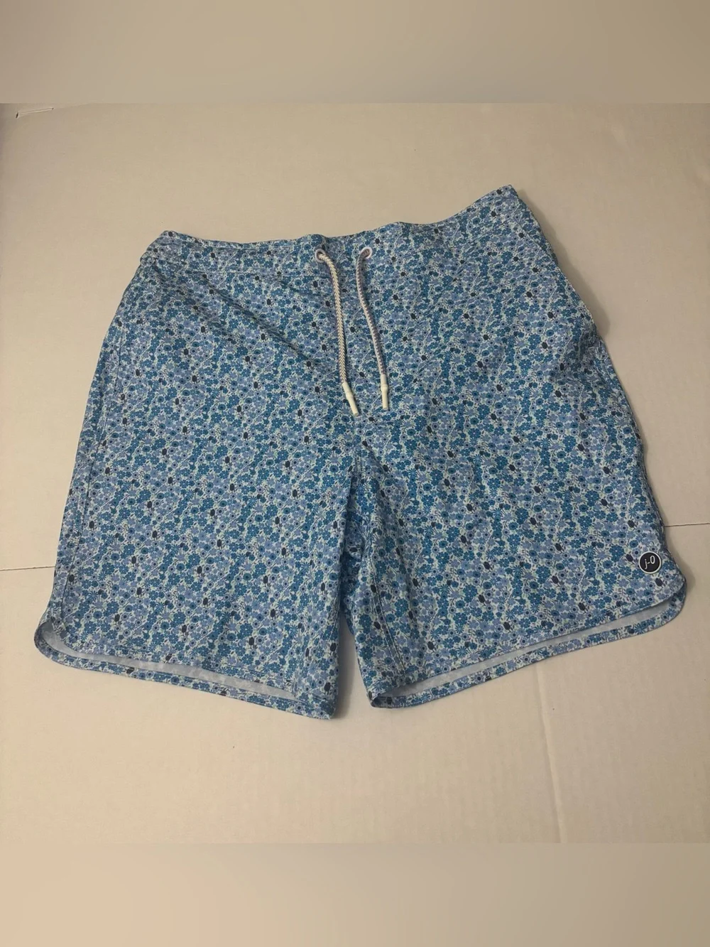JOHNNIE-O Men's Hummell 7” Swim Trunk Size M